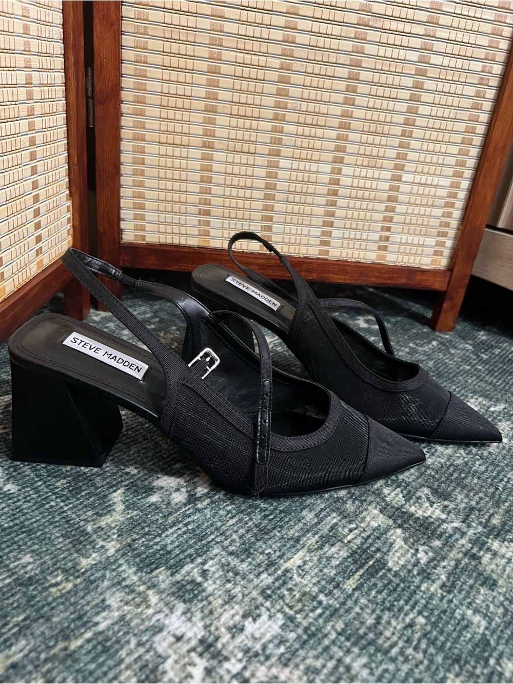 Steve Madden Suelyn Black Mesh Slingback Pointed Toe Block Heel Pumps Size 10M - Picture 2 of 6